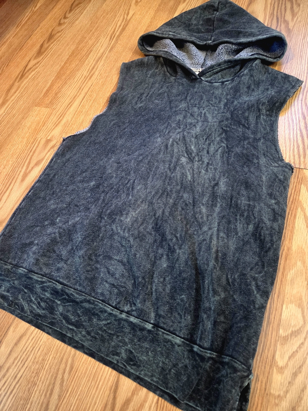 Project Social T Sleeveless Hooded Pullover